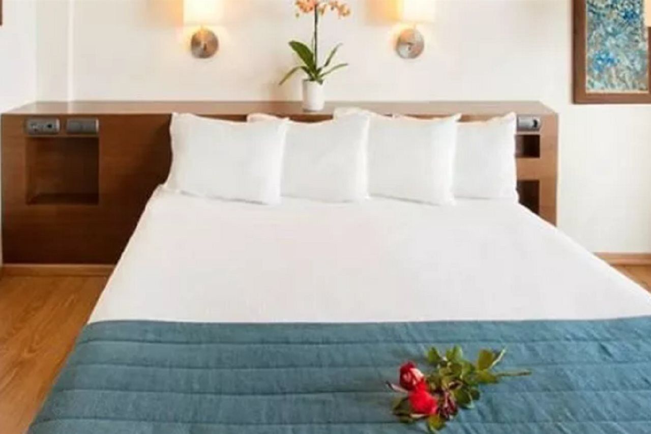 Domotel Xenia מלון